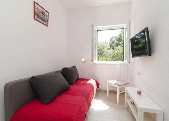 아파트 Matu Ko Mljet - One Bedroom With Balcony And Sea View 사플루나라